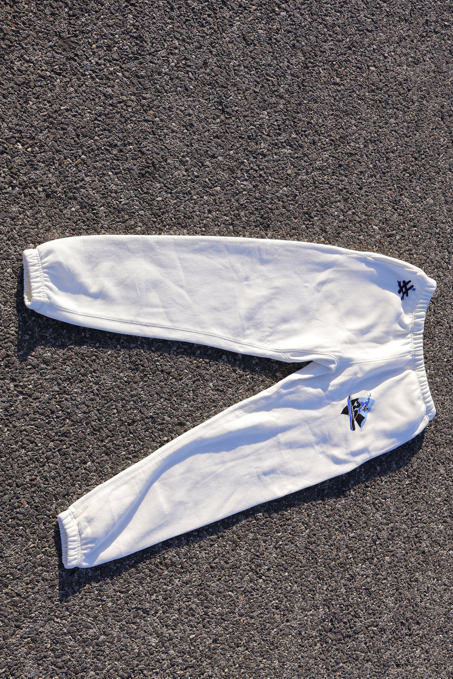 WHITE GLACIA SWEAT PANTS