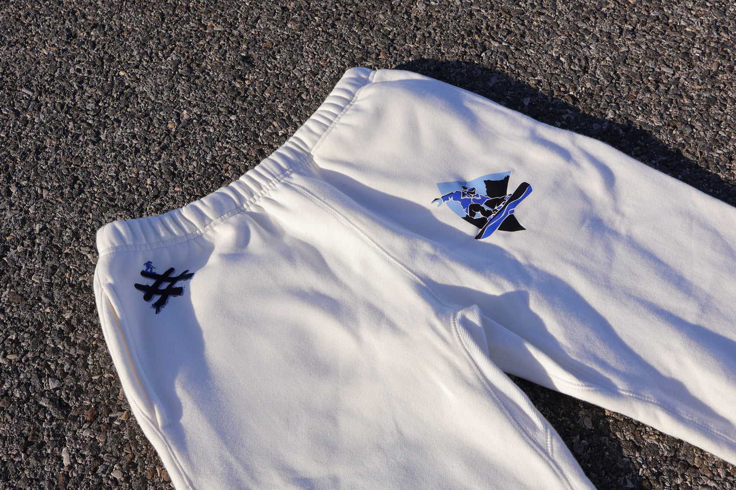 WHITE GLACIA SWEAT PANTS